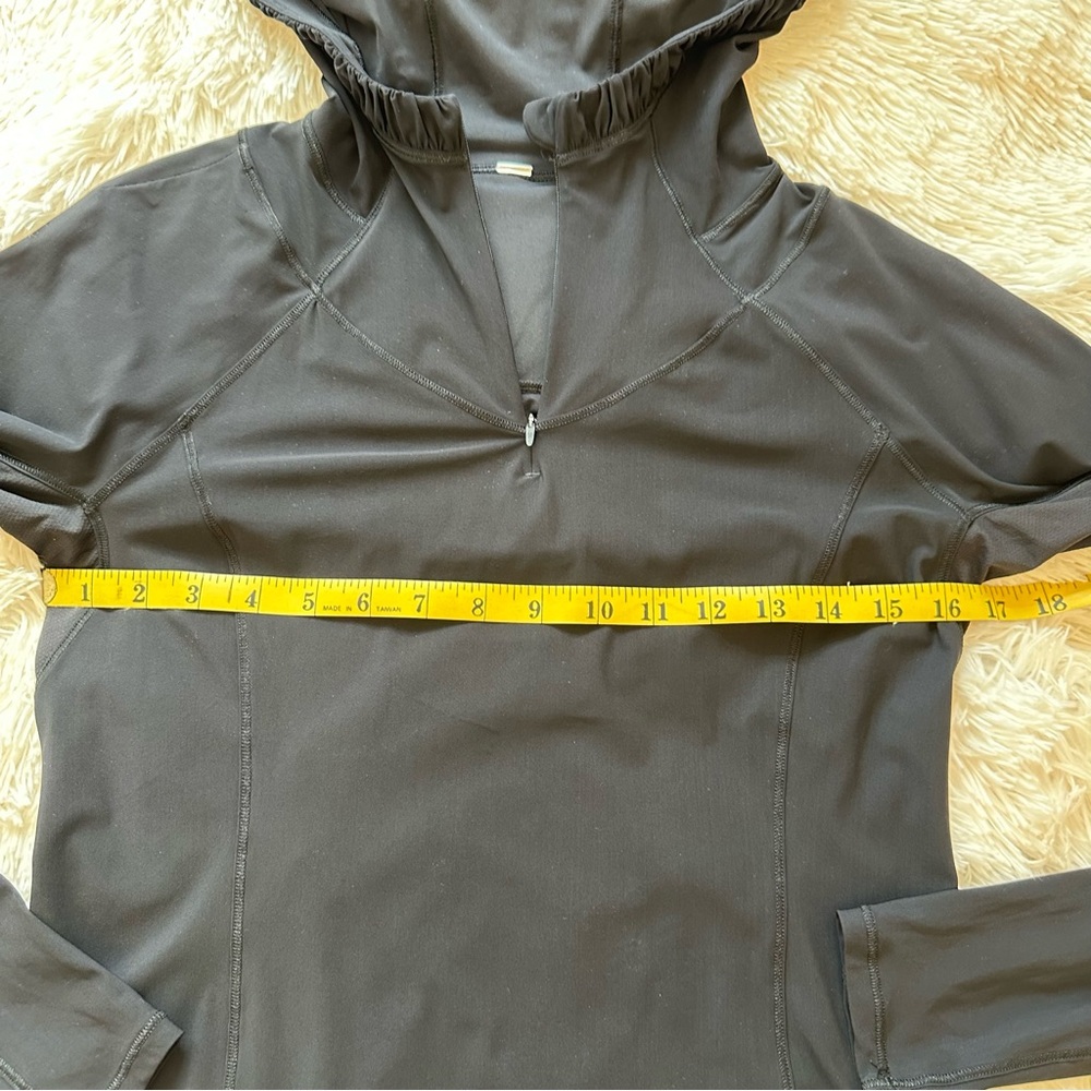 Lululemon Water Bound Black Hoodie Size: 8 RARE - Picture 5 of 15